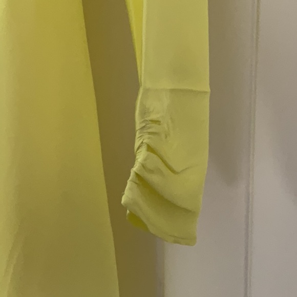 EXPRESS Yellow Long Sleeve Dress - Picture 5 of 7